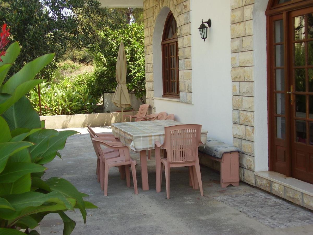 Apartments By The Sea Arbanija, Ciovo - 17332 Trogir Buitenkant foto