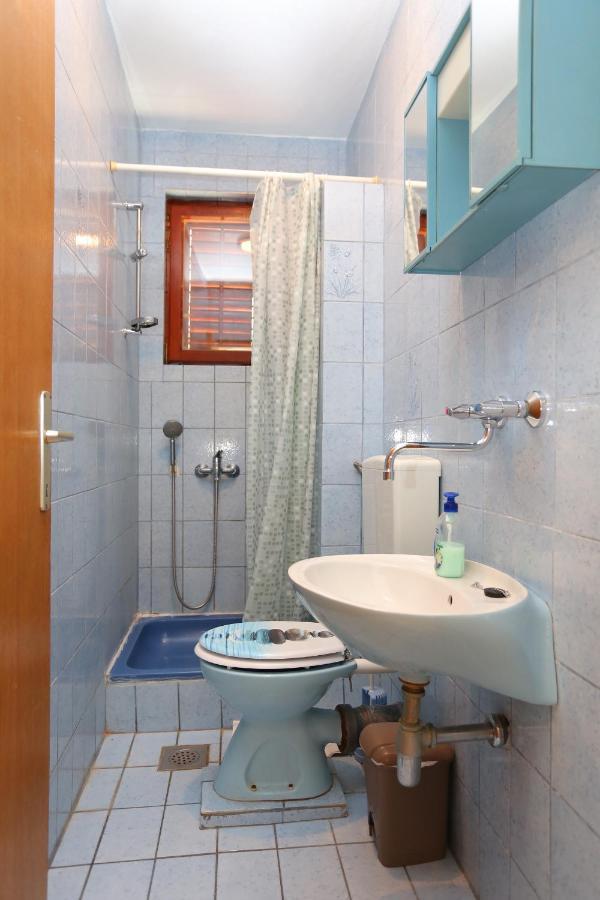 Apartments By The Sea Arbanija, Ciovo - 17332 Trogir Buitenkant foto